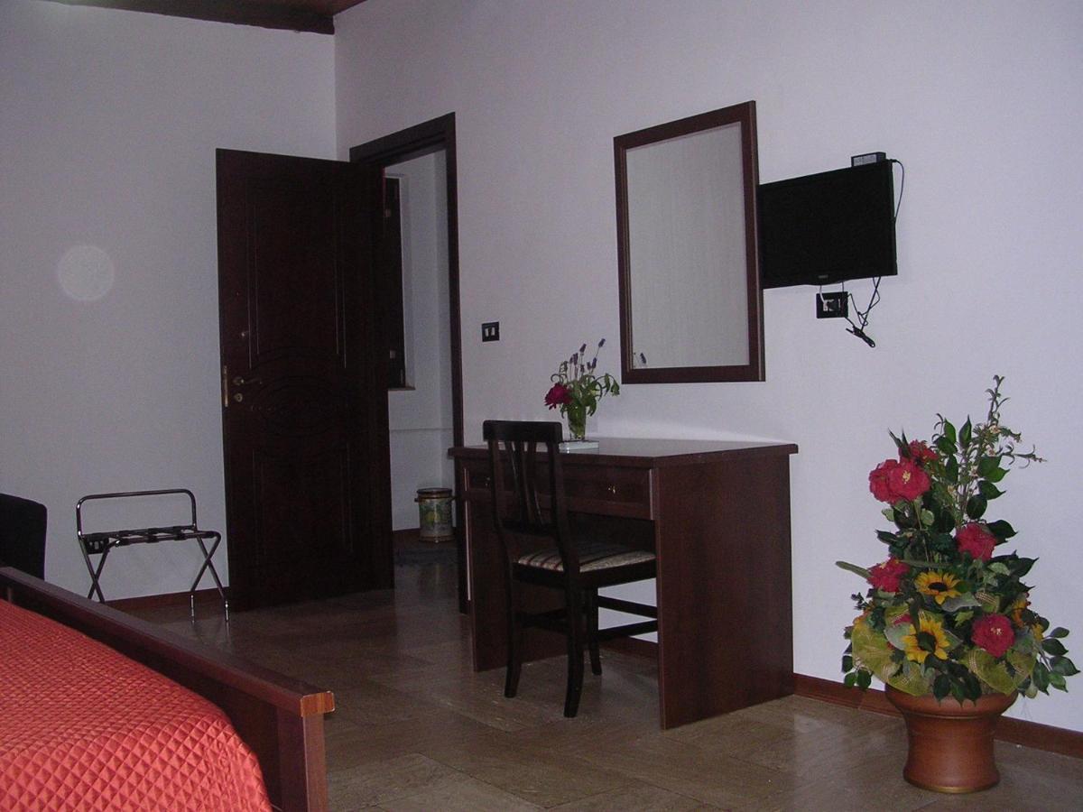 Bed and Breakfast Il Mirto E La Rosa Агридженто Номер фото