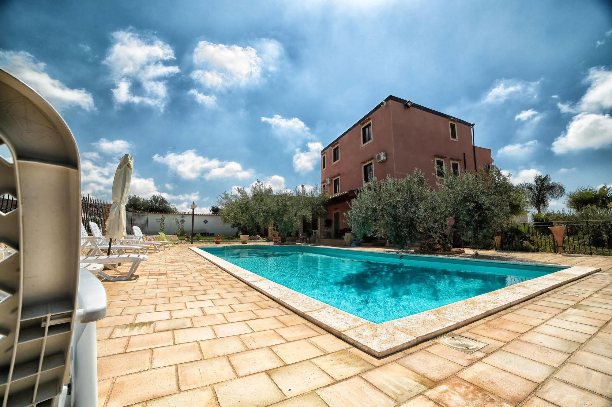 Bed and Breakfast Il Mirto E La Rosa Агридженто Экстерьер фото