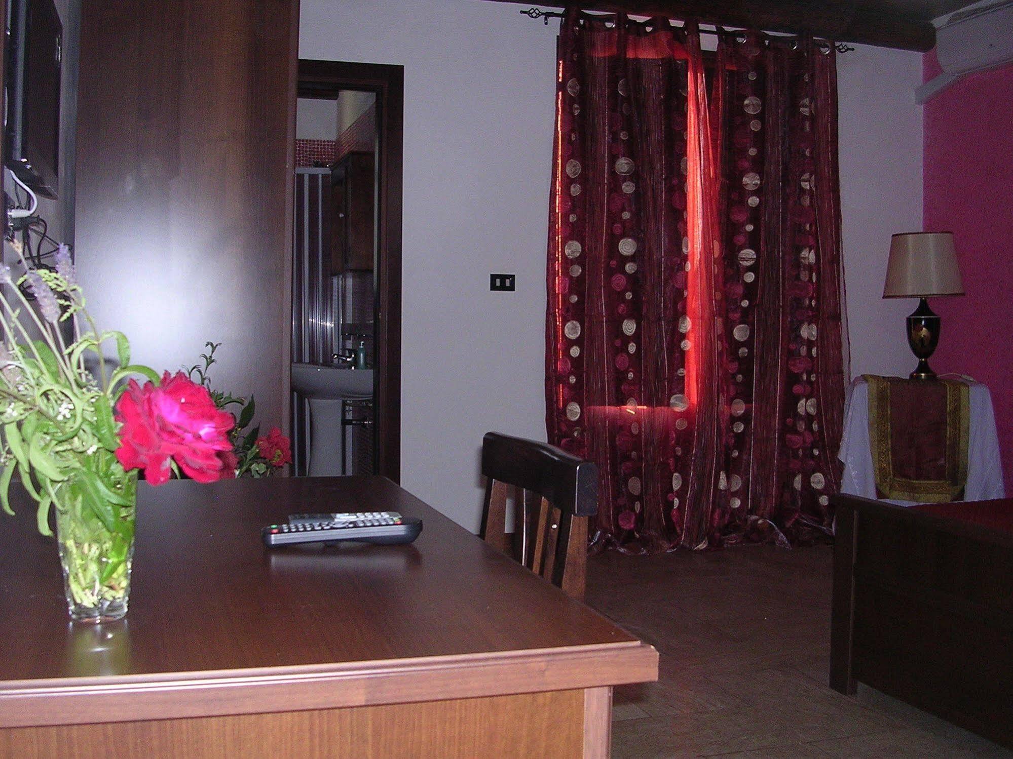 Bed and Breakfast Il Mirto E La Rosa Агридженто Экстерьер фото